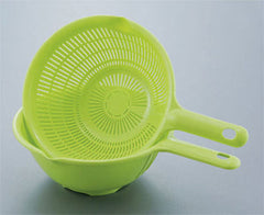 Fresh New Handled Strainer Bowl G