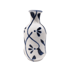Ceramic sake bottle karakusa tokkuri - J Mart