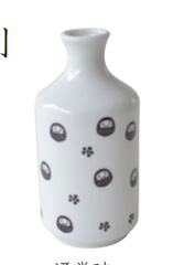 White Daruma Pattern Sake Bottle