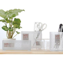 With 537 Deep Angle Pen/Brush Holder clear