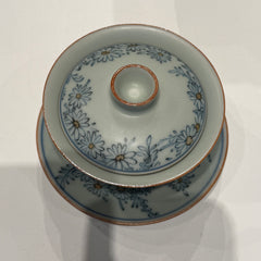 Blue and White Porcelain Gaiwan – Traditional Motif Series