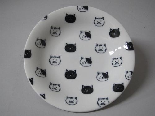 Cat Plate 16.8cm