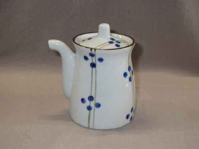 Tokusamarumon soy sauce dispenser