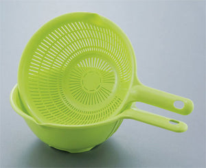 Fresh New Handled Strainer Bowl G