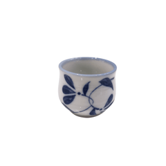 Ceramic sake karakusa sakazuki - J Mart