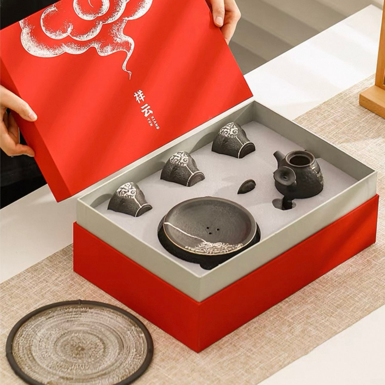 JDZ  3 cup 1 Pot Black Gold Relief Carved Tea Set