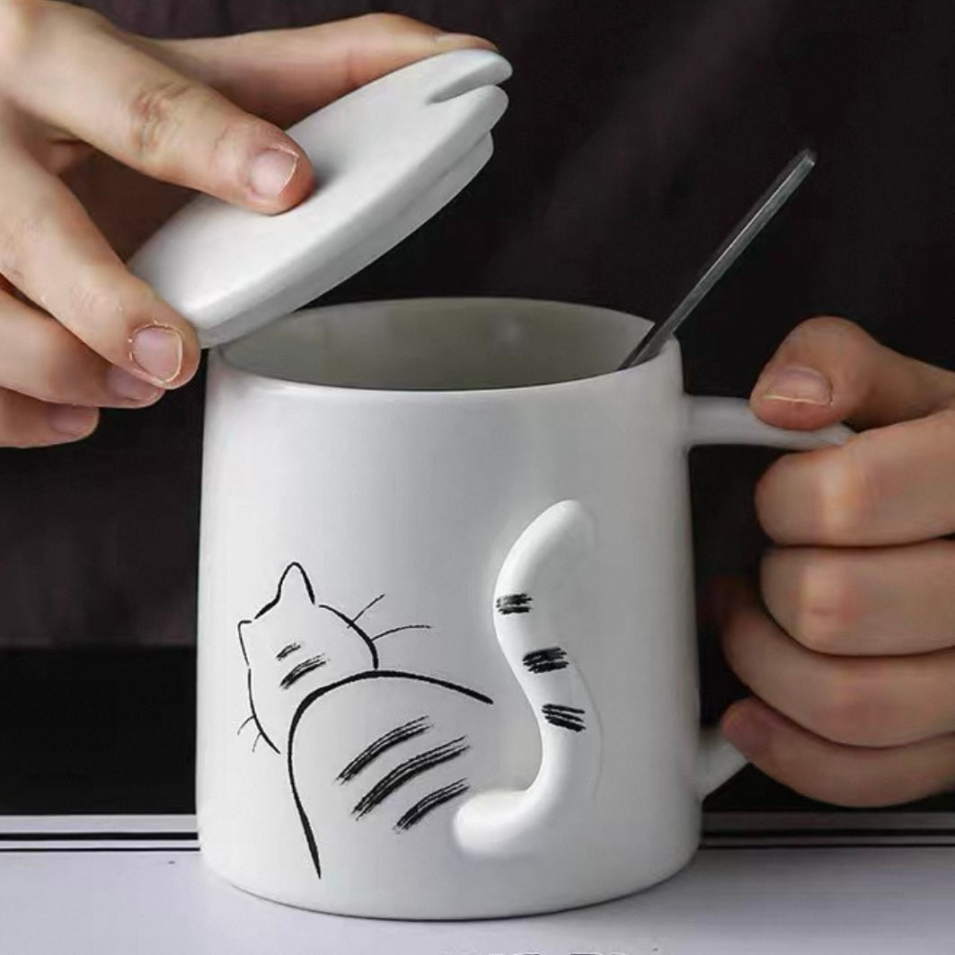 Cute Ceramic Cat Tail Mug with Lid & Spoon – 3D Tail Handle Design 350ml